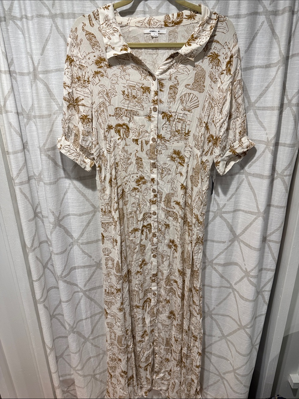 Lightweight O’Neill L NWT Button-Front Maxi Shirt Dress in tiger  print